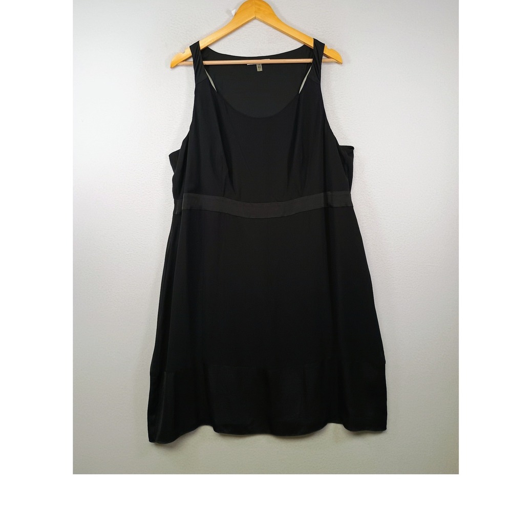 Minimalist Chic DKNYC Women 1X Black Satin Trim Slvless Scoop Neck Shift Dress